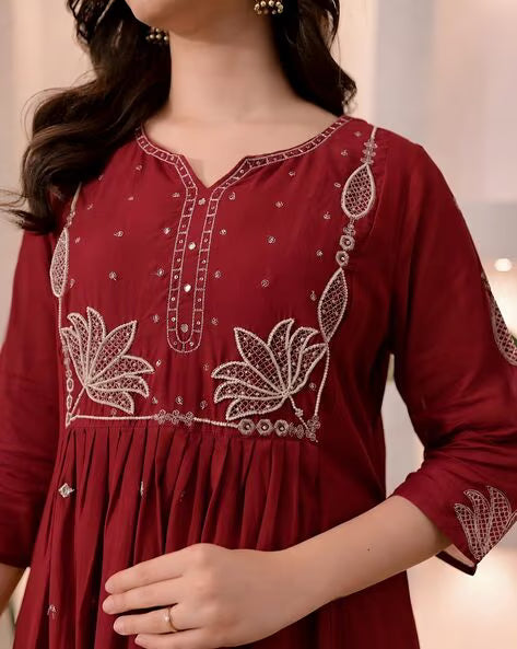 TEXSTILE Women Embroidered Flared Kurta Suit Set